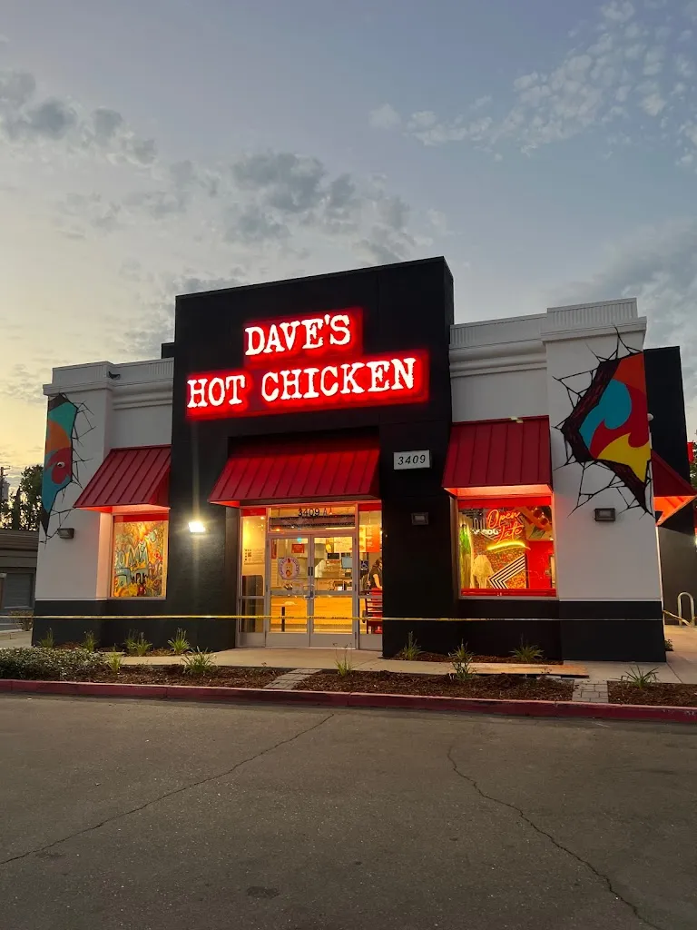 Dave's Hot Chicken restaurant in Sacramento, CA