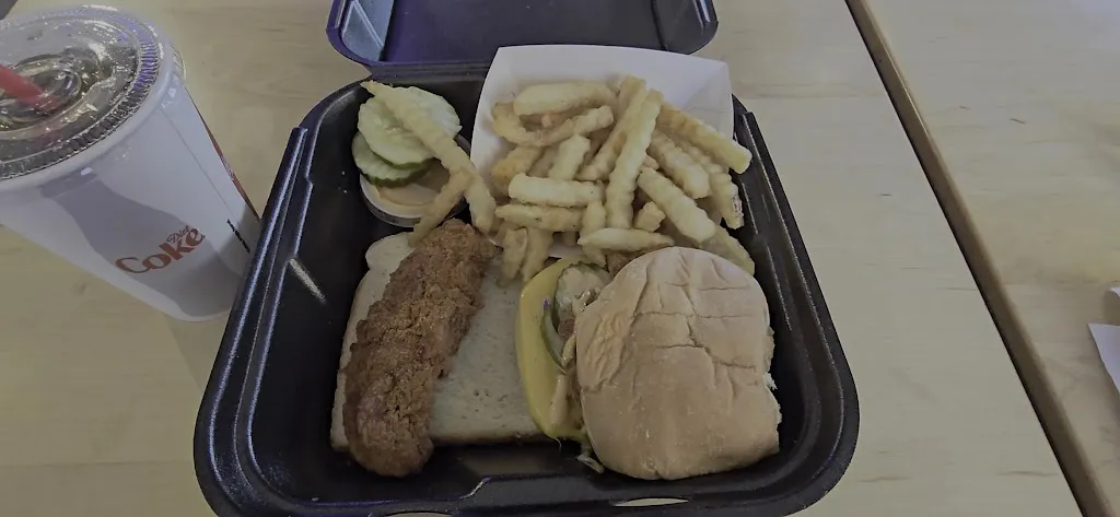 Dave's Hot Chicken_Sacramento, CA_slider_image_2