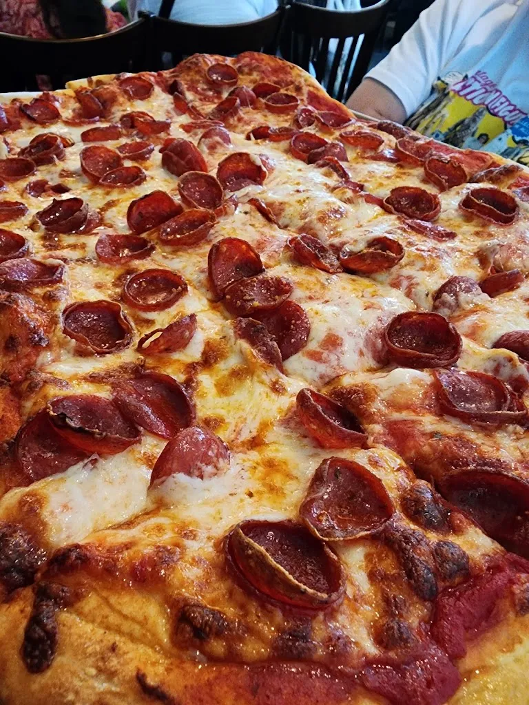 Petrillo's Pizza_Glendora, CA_slider_imagen_3