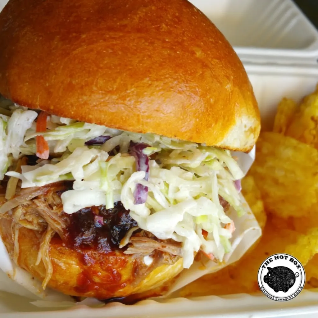 The Hot Box BBQ restaurante en Guerneville, CA