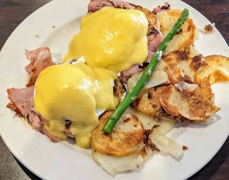 Gregor Wakefield_Lido Café and Bakery_Carmichael, CA_review