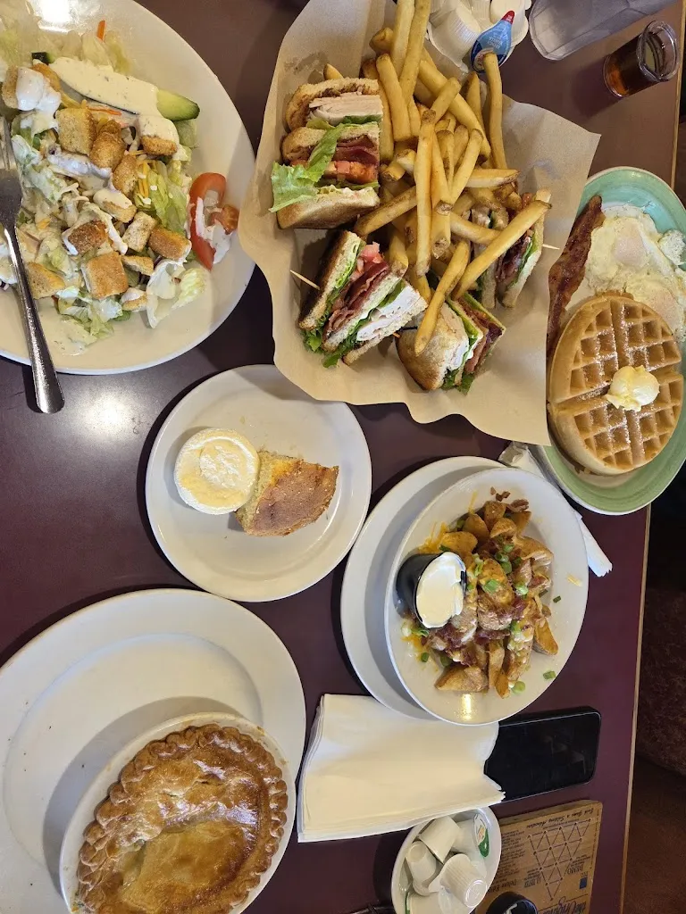 Dominic Alvarado_Millie's Restaurant & Bakery_Covina, CA_review