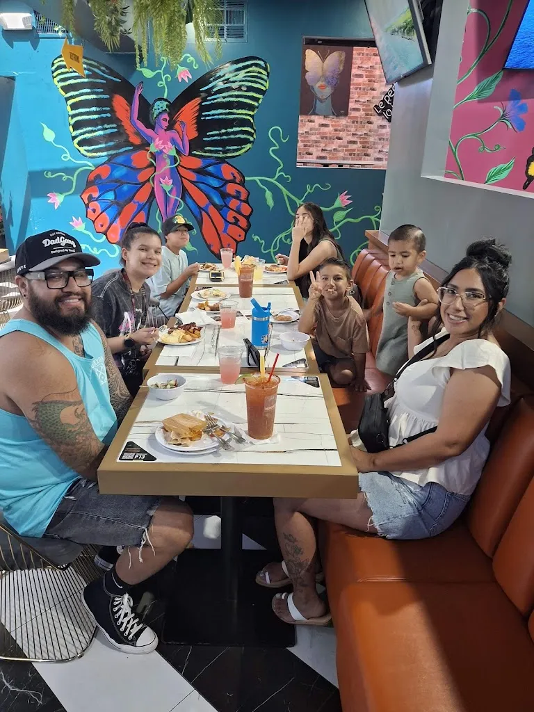 caprice gonzales_Mariposa Grill & Cantina_Covina, CA_review
