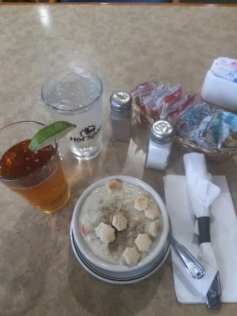 Highlands Bar and Grill ristorante a Clearlake, CA