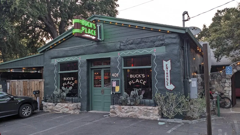 Buck’s Place restaurant in Sonoma, CA