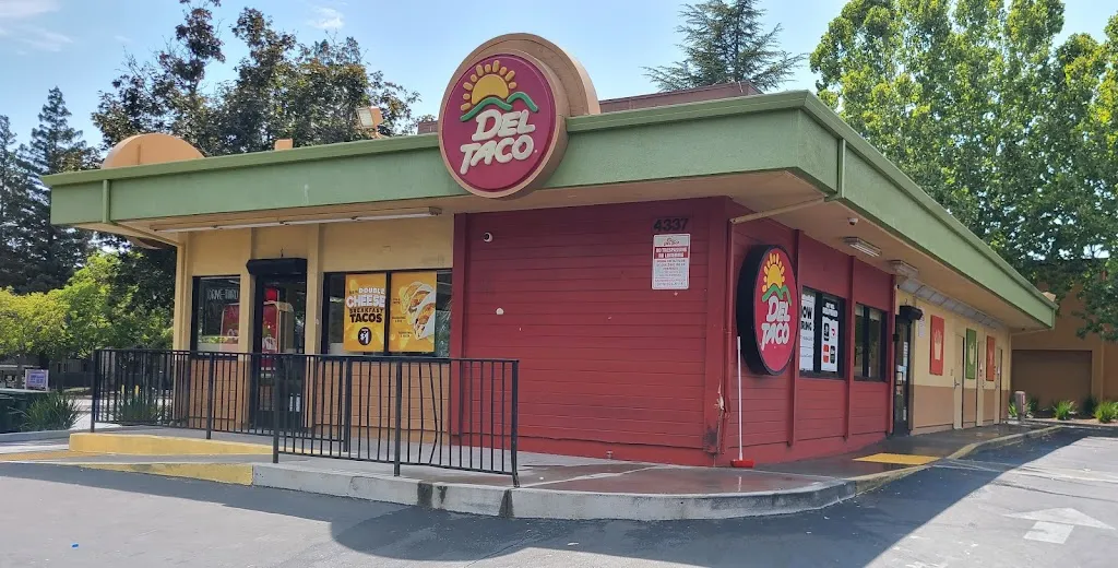 Del Taco restaurant in Sacramento, CA