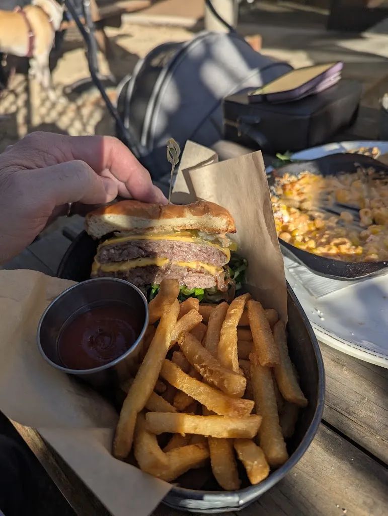 wayne tindall_Divided Sky Tavern_Fair Oaks, CA_review