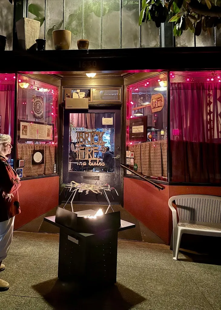 Trinette Borgen_Brick & Fire Bistro_Eureka, CA_recensione