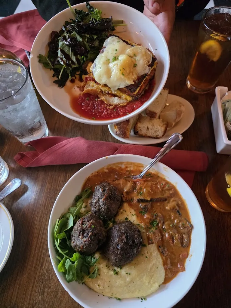Brick & Fire Bistro_Eureka, CA_slider_immagine_3