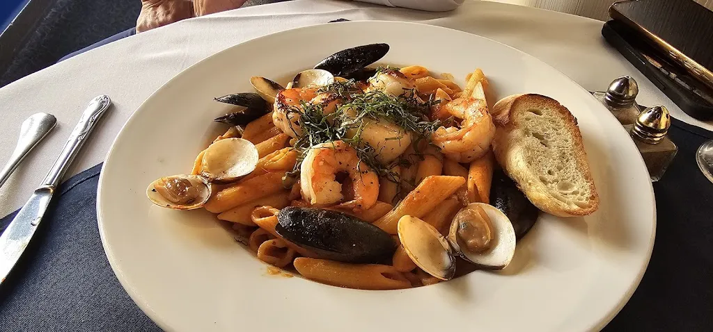 Sohui Yang_Humboldt Bay Bistro_Eureka, CA_review