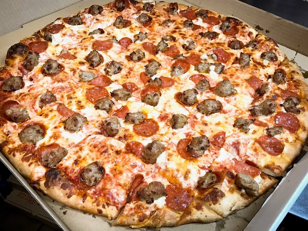 Delish Pizza_Gold River, CA_slider_image_2
