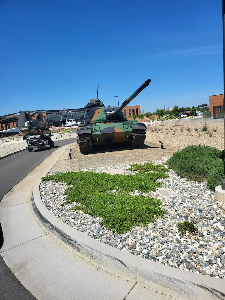 Combat Kitchen restaurant in Gold River, CA