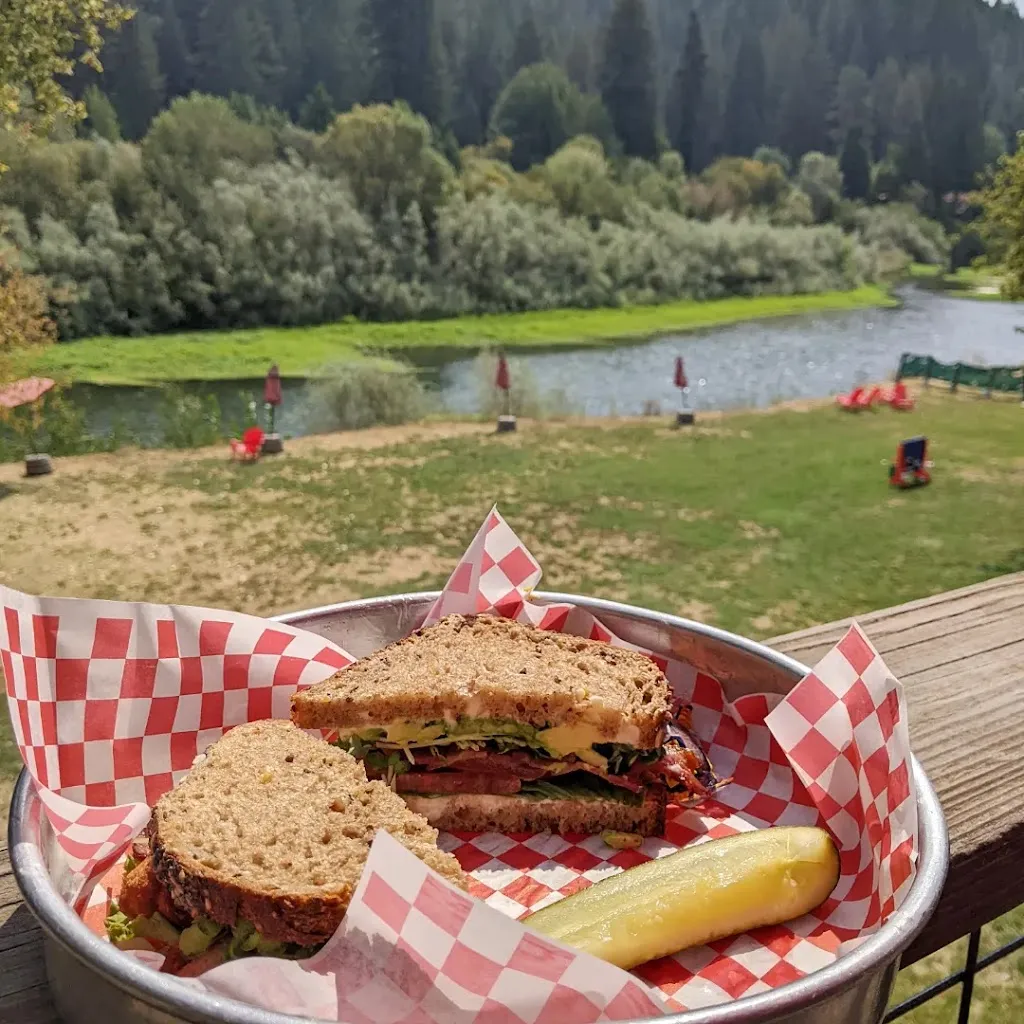 The Farmhand_Guerneville, CA_slider_imagen_2