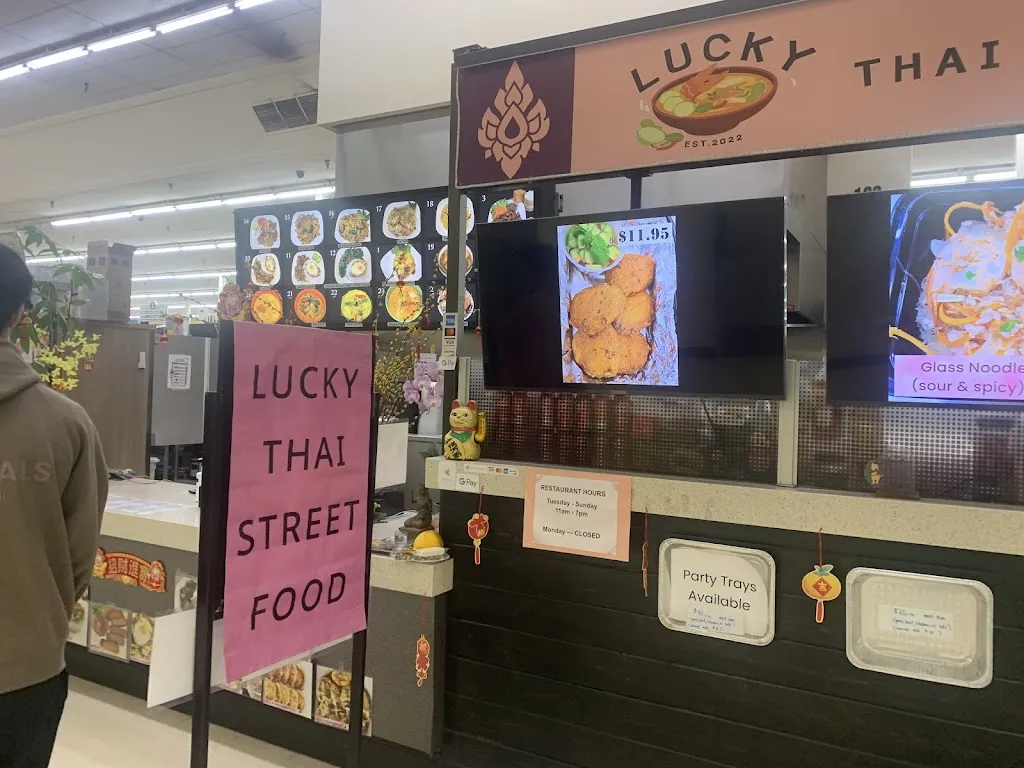 Lucky Thai Street Food restaurante en Hacienda Heights, CA