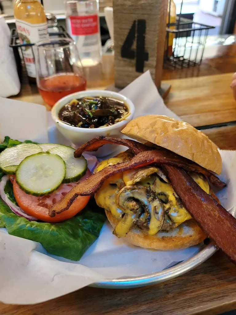Josh Smith_Fieldbrook Country Kitchen_McKinleyville, CA_recensione