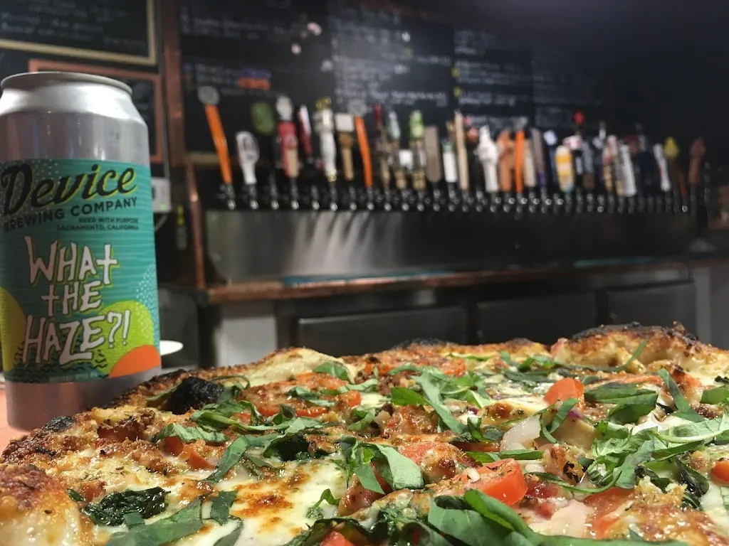 CAP’s Pizza and Tap House_Sacramento, CA_slider_image_3
