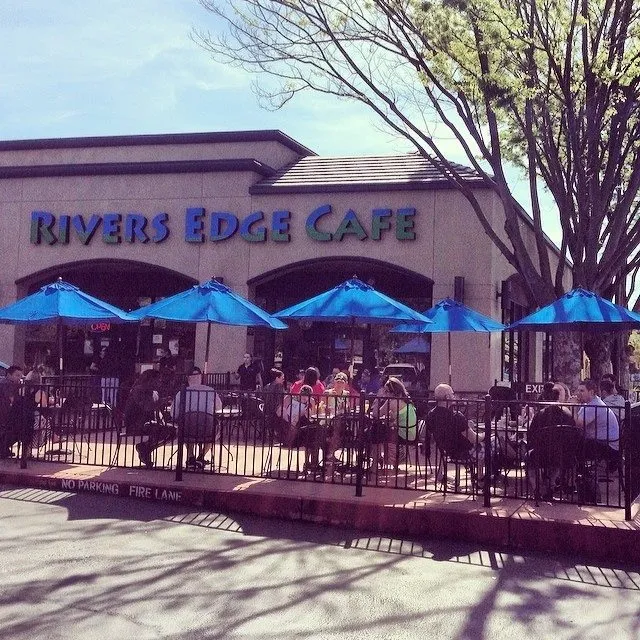 Rivers Edge Cafe restaurant in Sacramento, CA