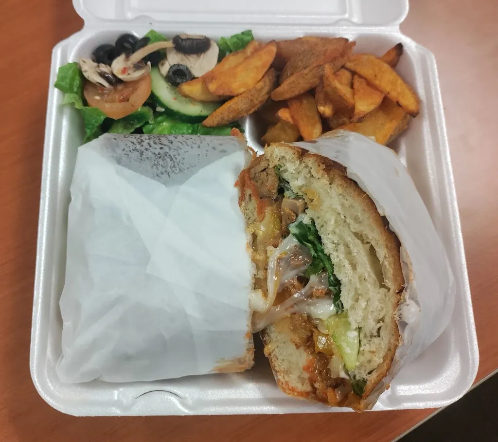 Susy_Urbansubs & pizzas_Sacramento, CA_review