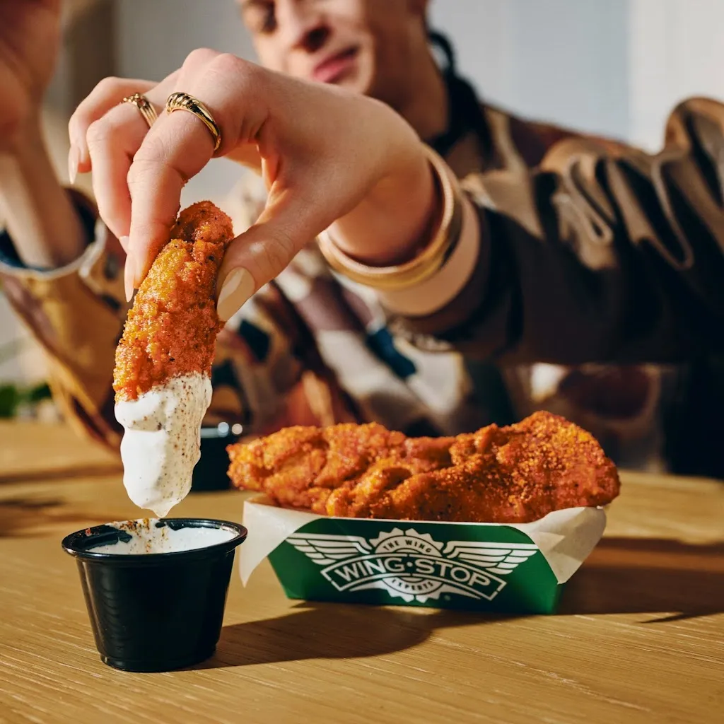 Wingstop_Redlands, CA_slider_imagen_3