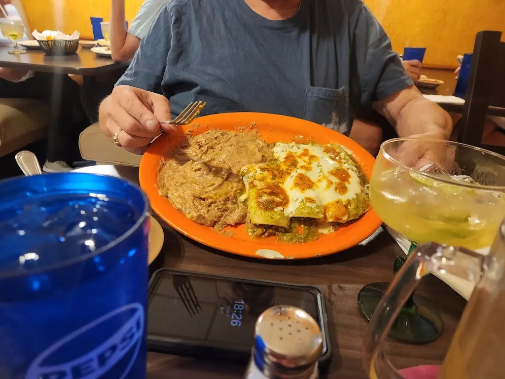 Donna White_El Nopal_Valley Park, MO_review