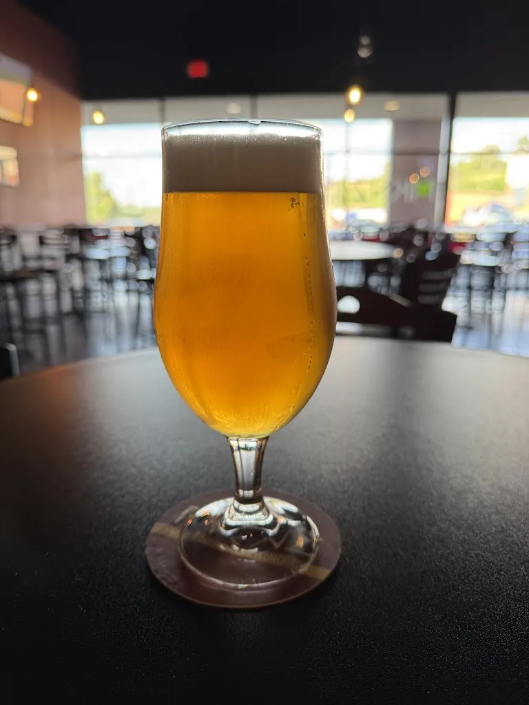 Yuliia Korol_Mackenzie Brewing Company_Valley Park, MO_review