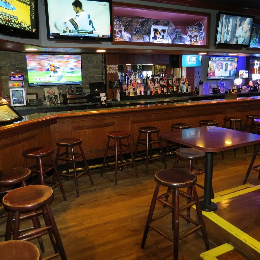 1356 Public House restaurant in Ballwin, MO
