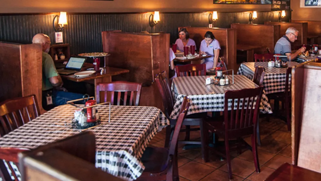 JJ Twig's Pizza & Pub restaurant in St. Louis, MO