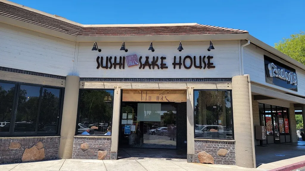 Blue Nami | Sushi & Sake House restaurant in Orangevale, CA
