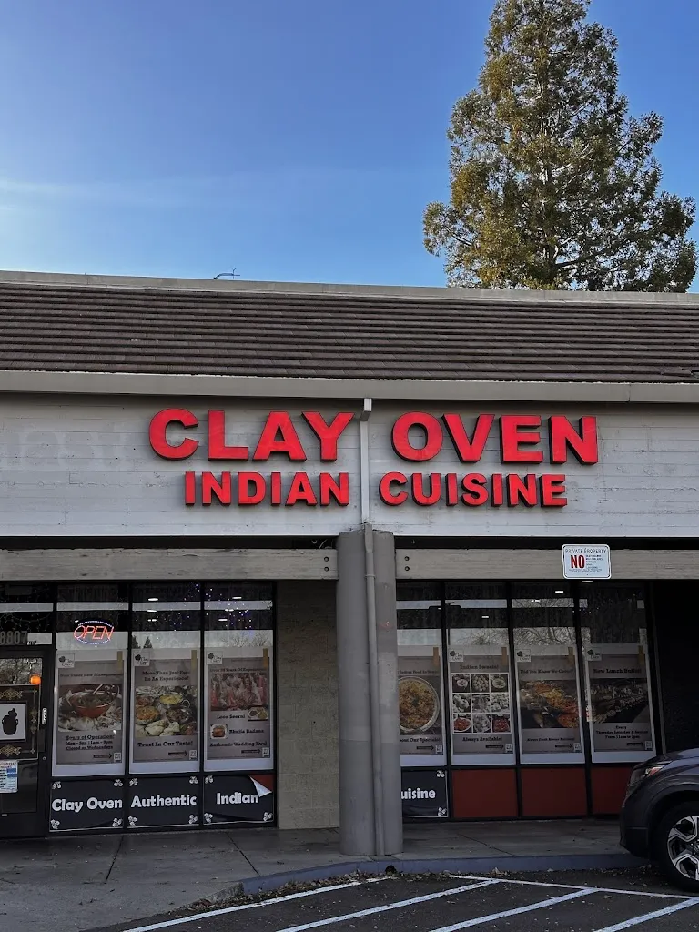 Clay Oven Indian Cuisine restaurant in Orangevale, CA