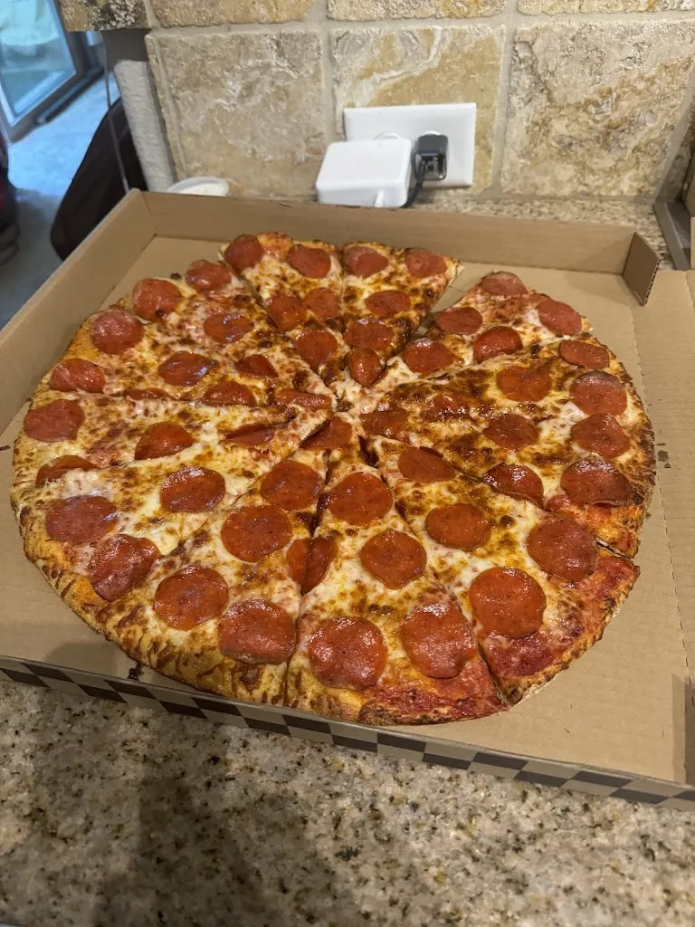 Justin Blair_Strobelli's Pizza_Orangevale, CA_review