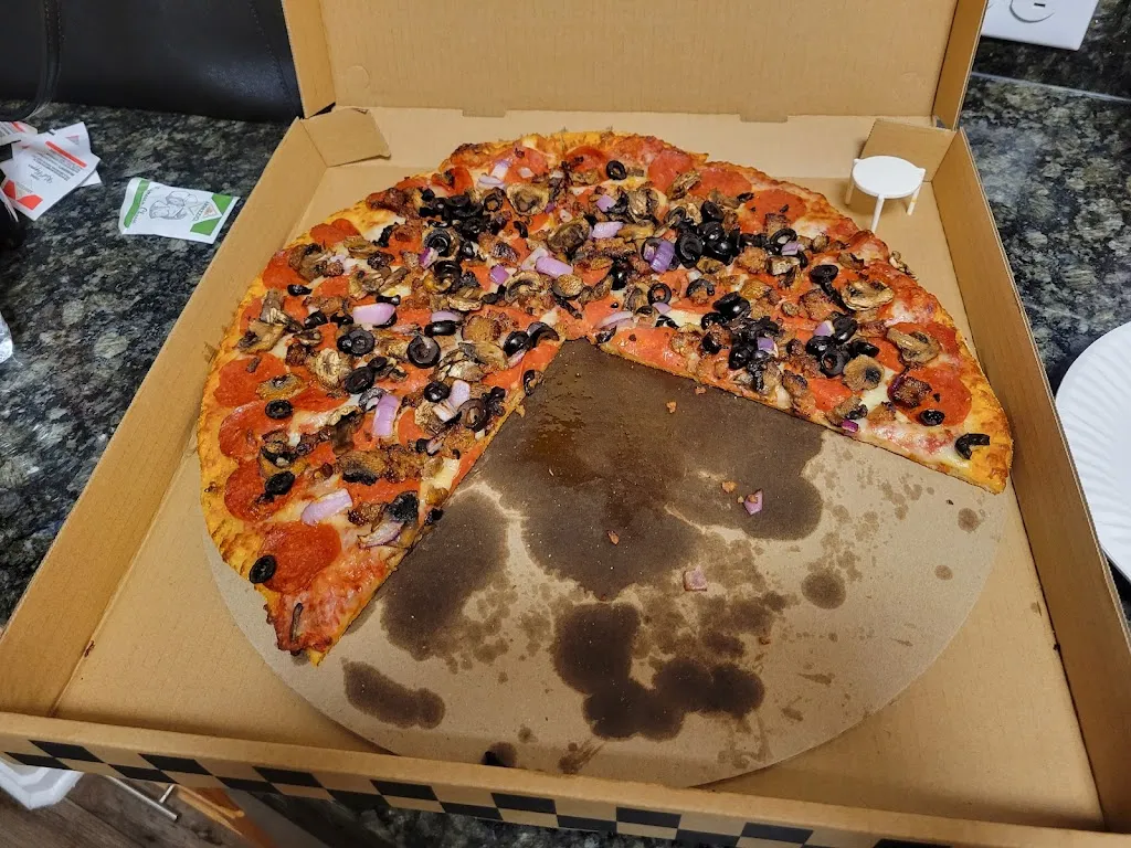 Zack Roberds_Strobelli's Pizza_Orangevale, CA_review