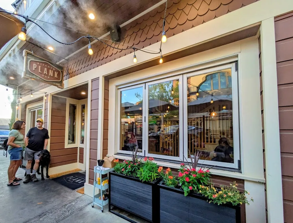 Plank Craft Kitchen + Bar restaurant in Folsom, CA