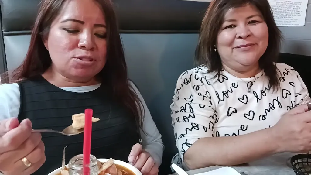 Ostioneria Colima restaurante en La Puente, CA