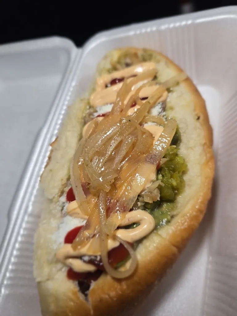 Hotdogs Estilo Sinaloa La Puente restaurante en La Puente, CA