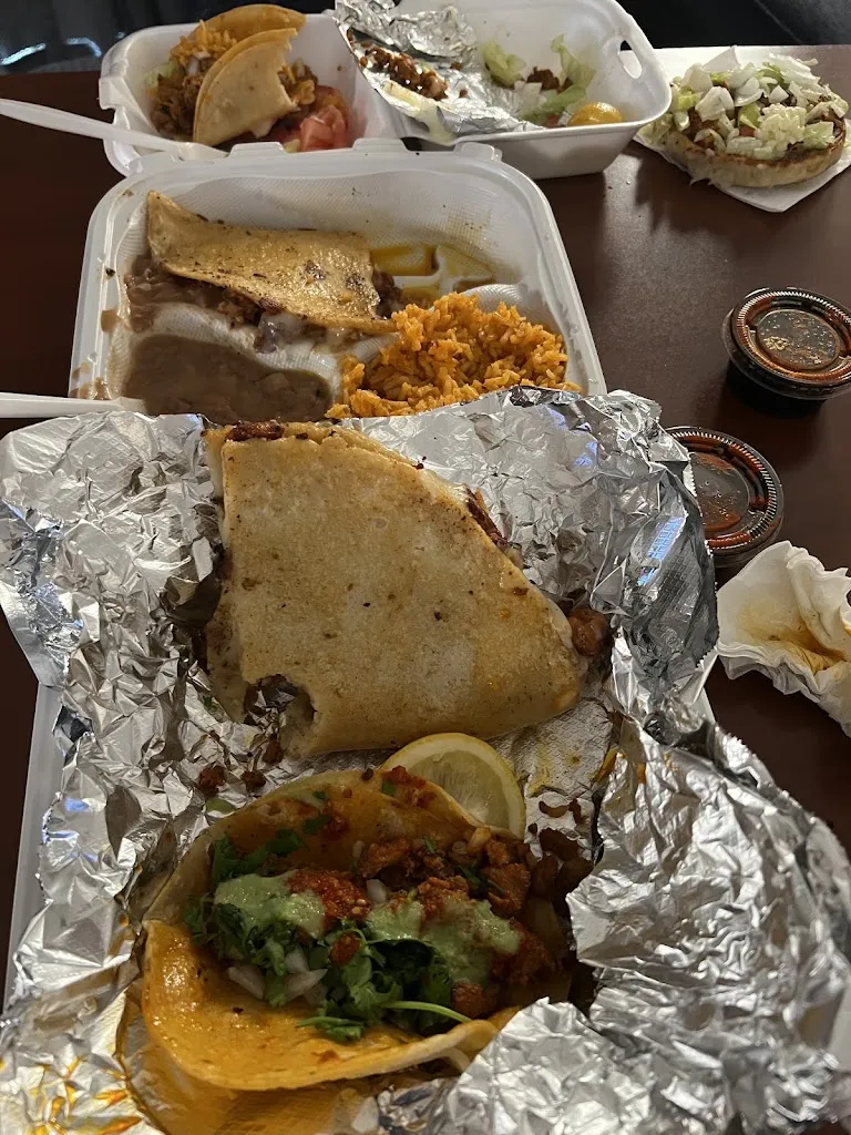 LA PRINCESA TAQUERIA restaurante en CA 91744, United