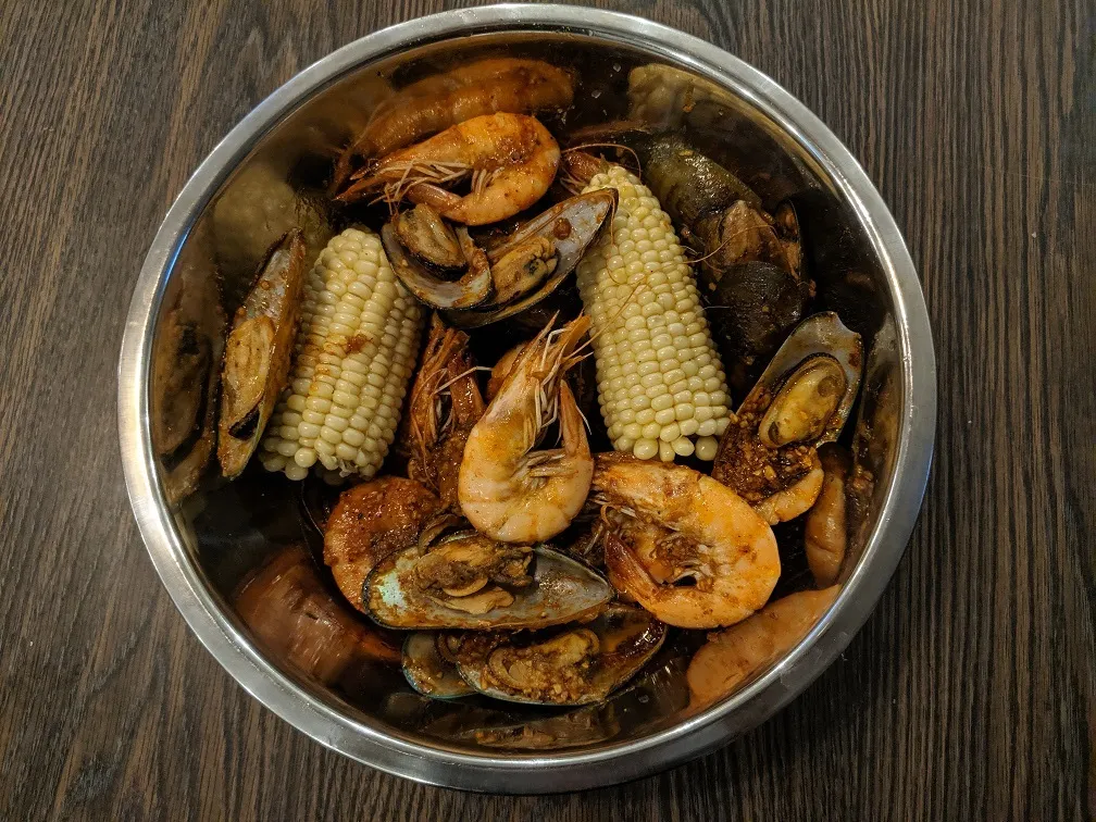 Cajun Crawfish Stop_Covina, CA_slider_imagen_3