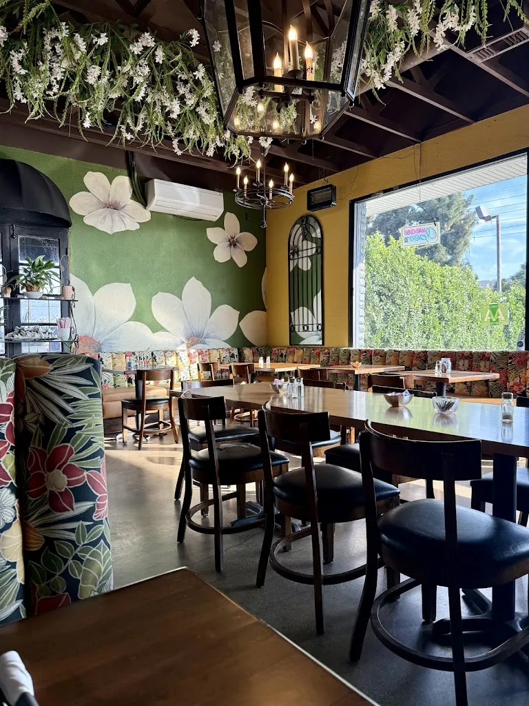 Sage Social Eatery - Covina restaurante en Covina, CA
