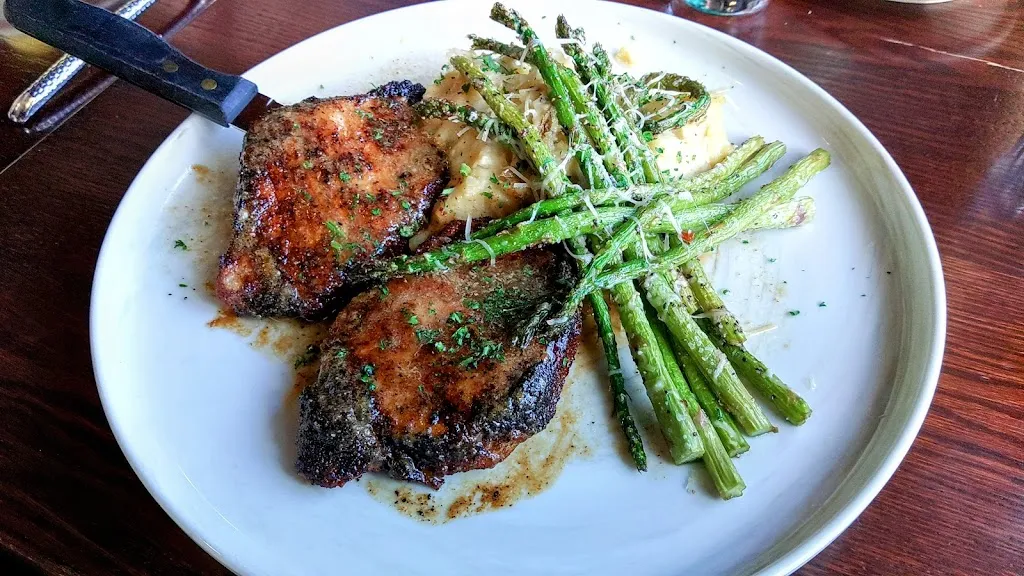 Kylie McGinnis_Sunset Restaurant_Trinidad, CA_review