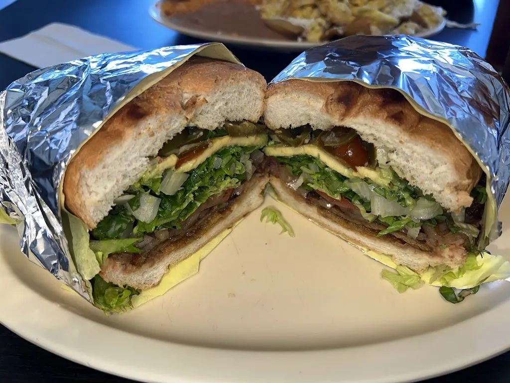 Alma Delia's Restaurant_La Puente, CA_slider_imagen_2
