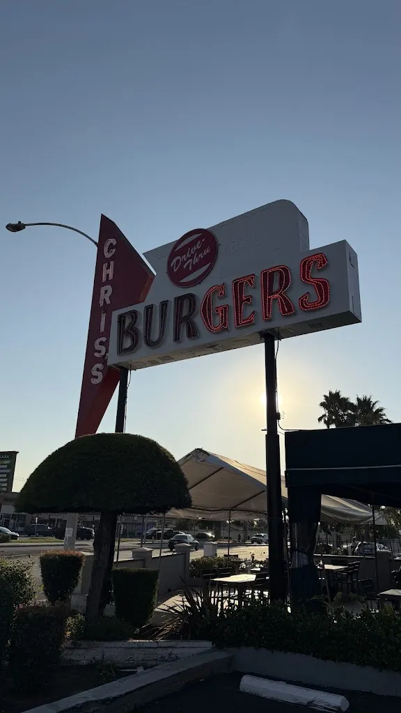 Ale Garcia_Chris's Burgers_La Puente, CA_reseña