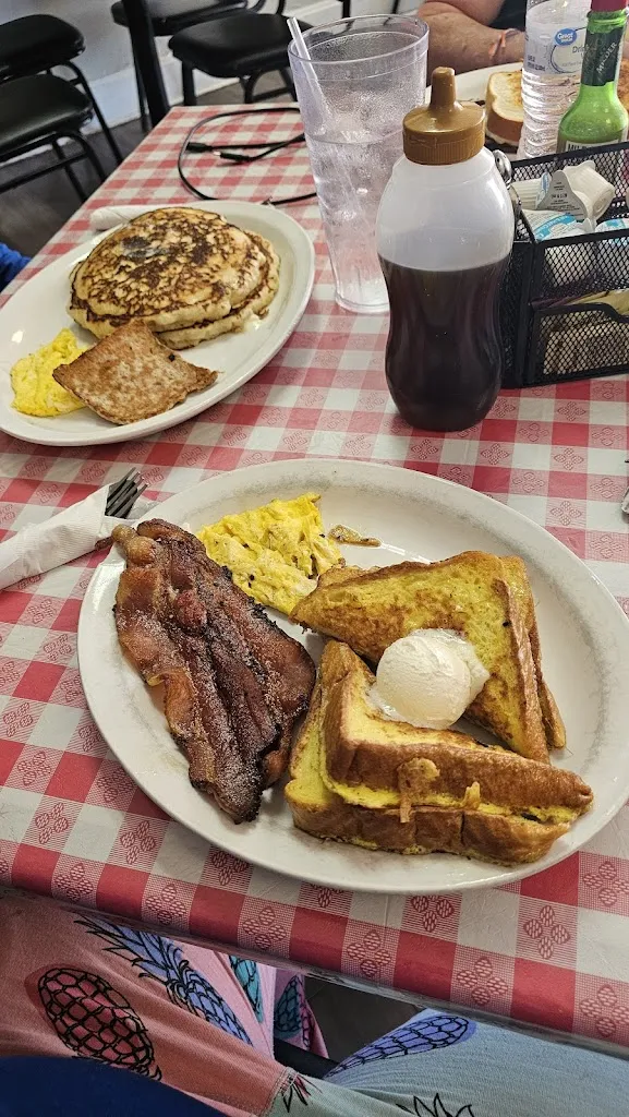 Gray's Cafe_Ault, CO_slider_immagine_3