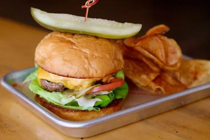 Chop Shop Casual Urban Eatery_Broomfield, CO_slider_image_2