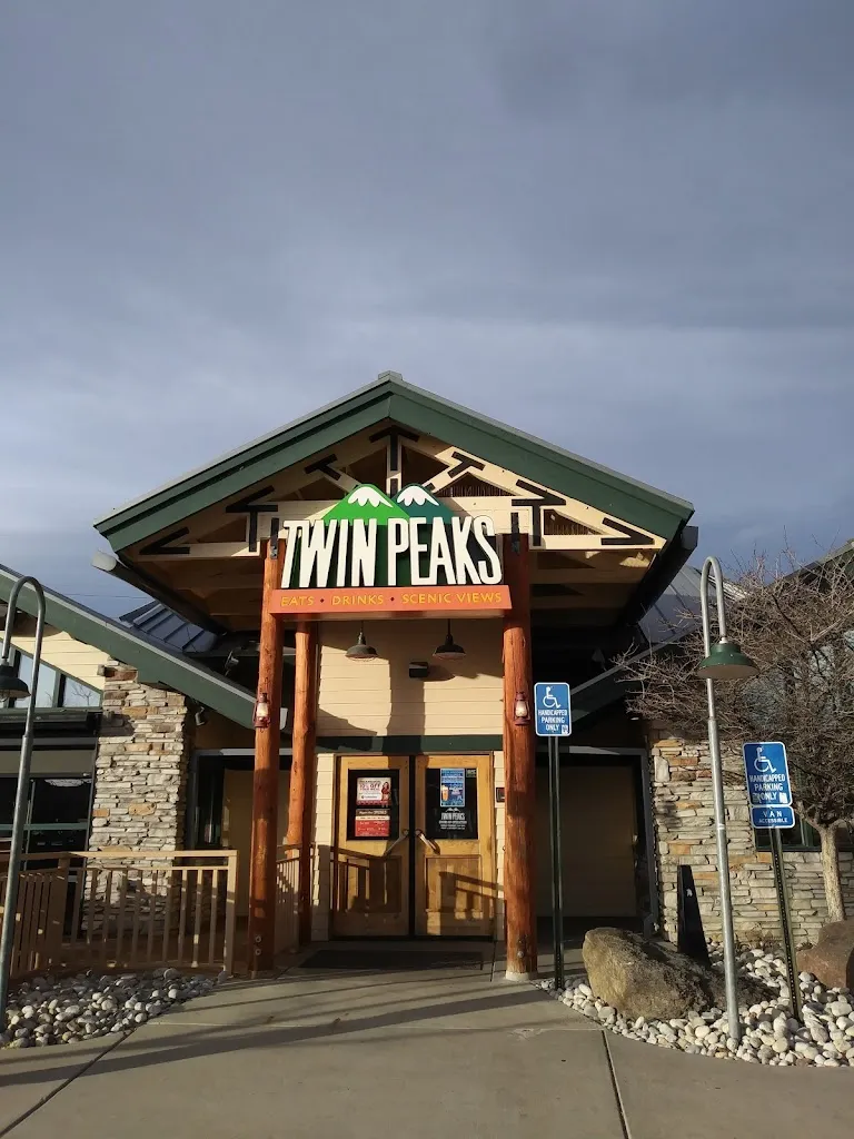 Twin Peaks restaurant in Broomfield, CO