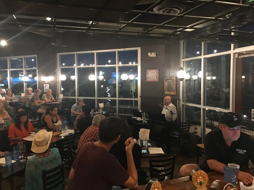 Double D's Sourdough Pizzeria & Taphouse restaurant in Broomfield, CO
