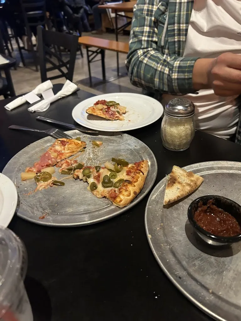 Lucero Rivera_Echo Brewing and Pizzeria_Erie, CO_review