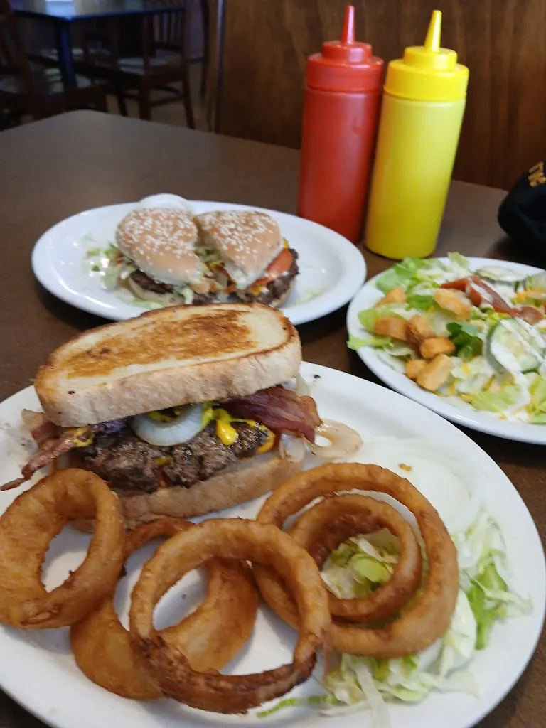 Tamarack Grill_Fowler, CO_slider_imagen_2