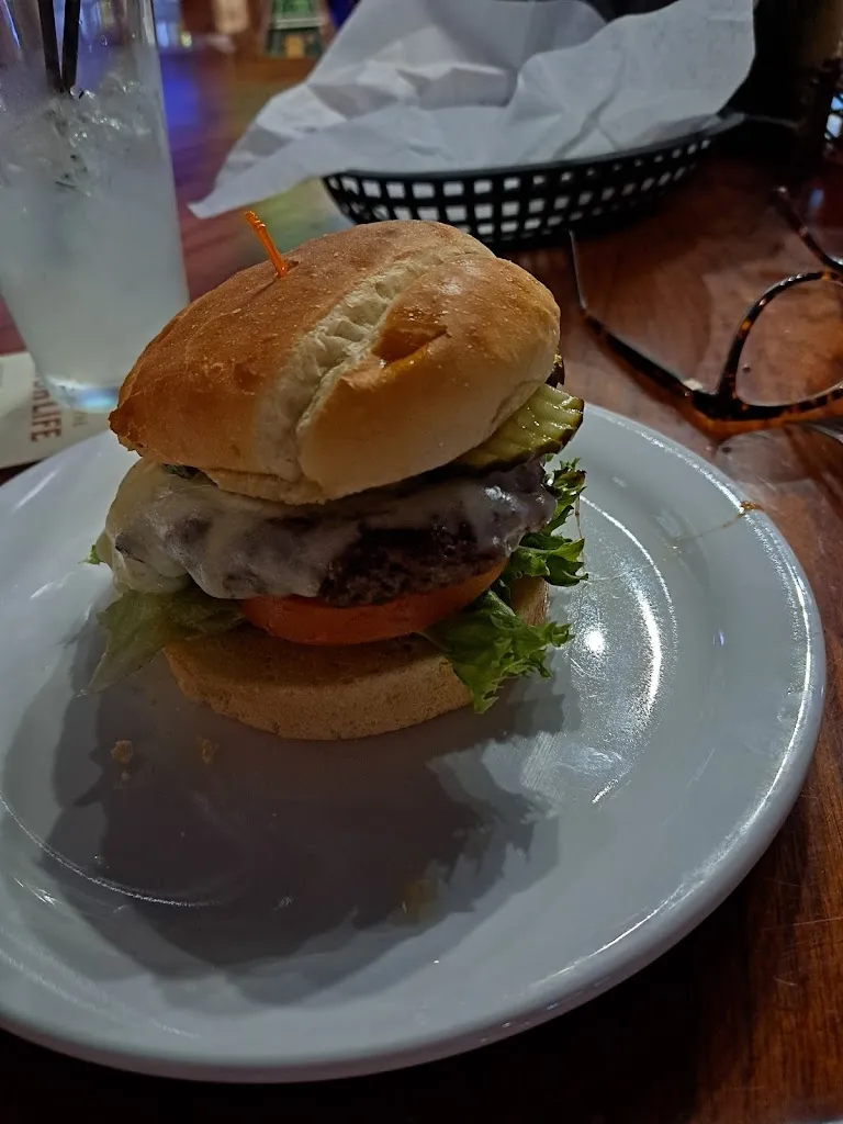 Jennie Van Voorhis_Scorz Bar & Grill_Mt Vernon, IA_review