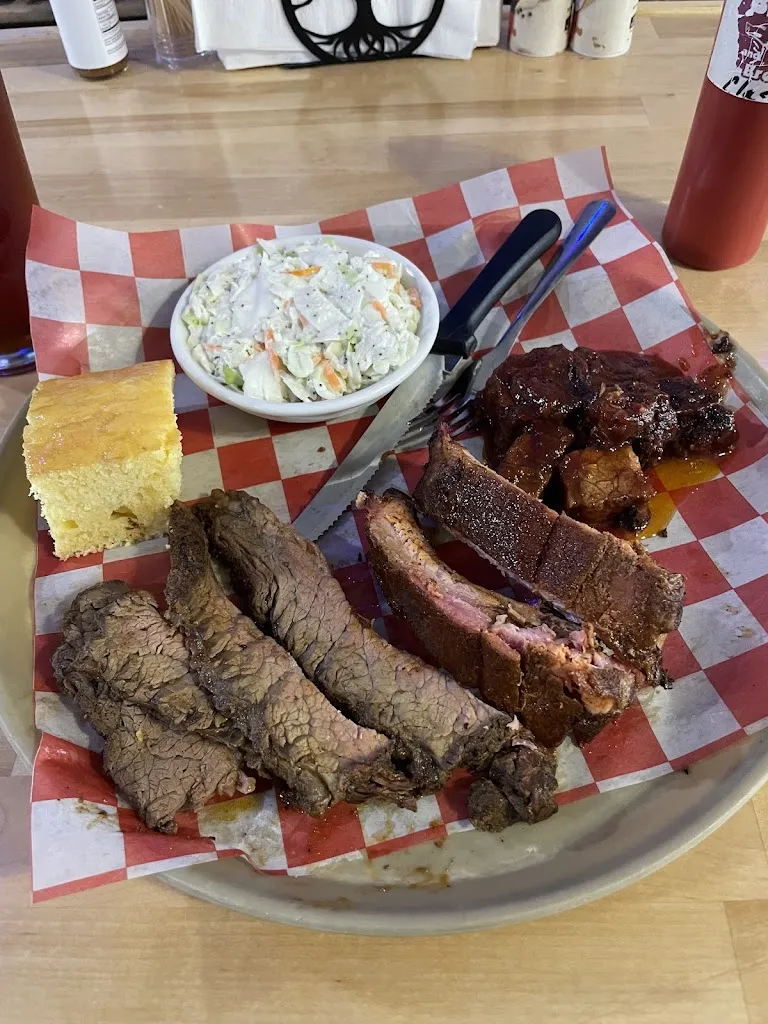 Big's BBQ & Brew Pub_Mt Vernon, IA_slider_immagine_3