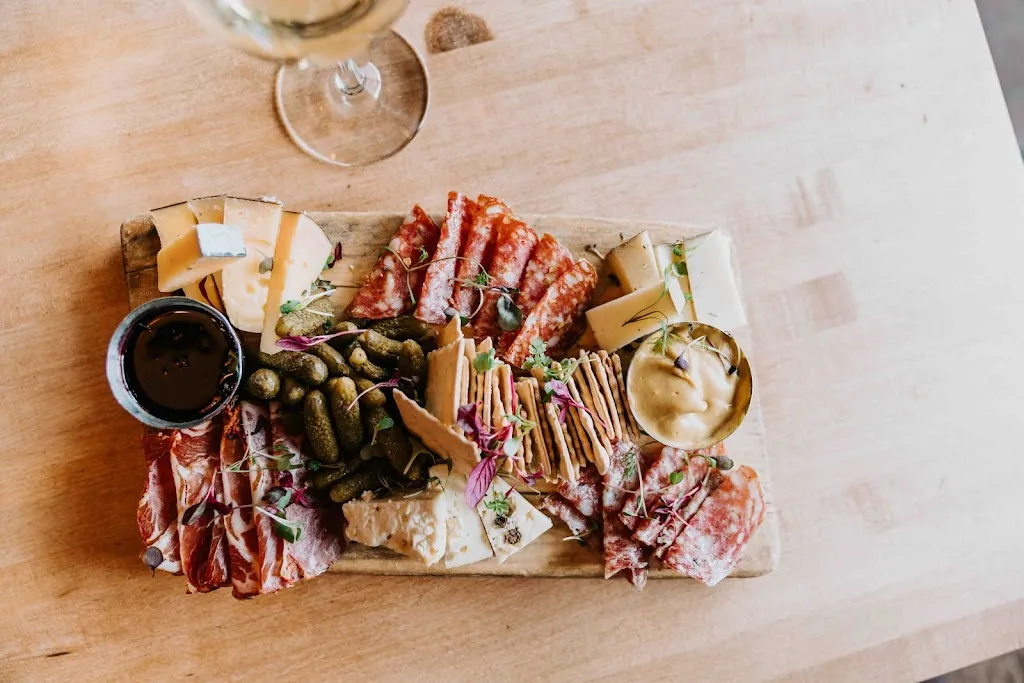 Meat & Cheese Restaurant and Farm Shop_Aspen, CO_slider_bild_3