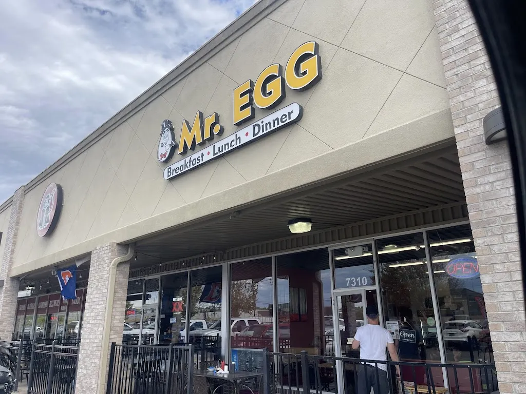 Mr. Egg restaurant in Denver, CO